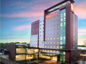Гостиница Ibis Makassar City Center  Макассар